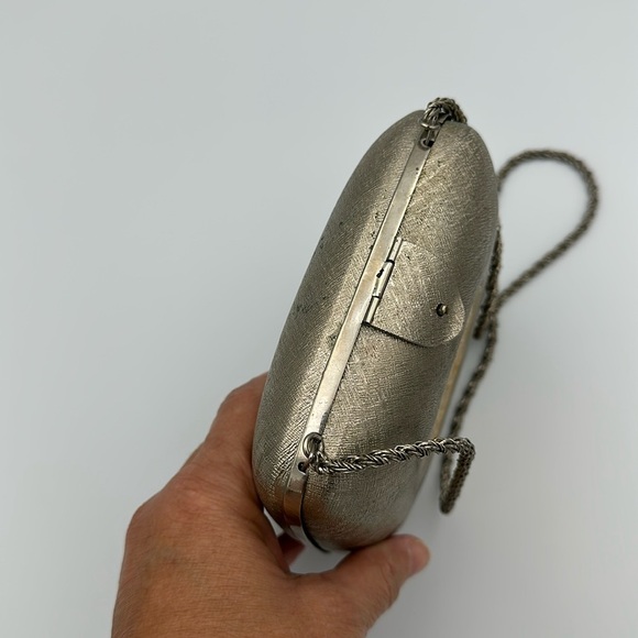 Rosenfeld Vintage Gilt Metal Purse 5 1/2” x 5 1/2” - Picture 3 of 11